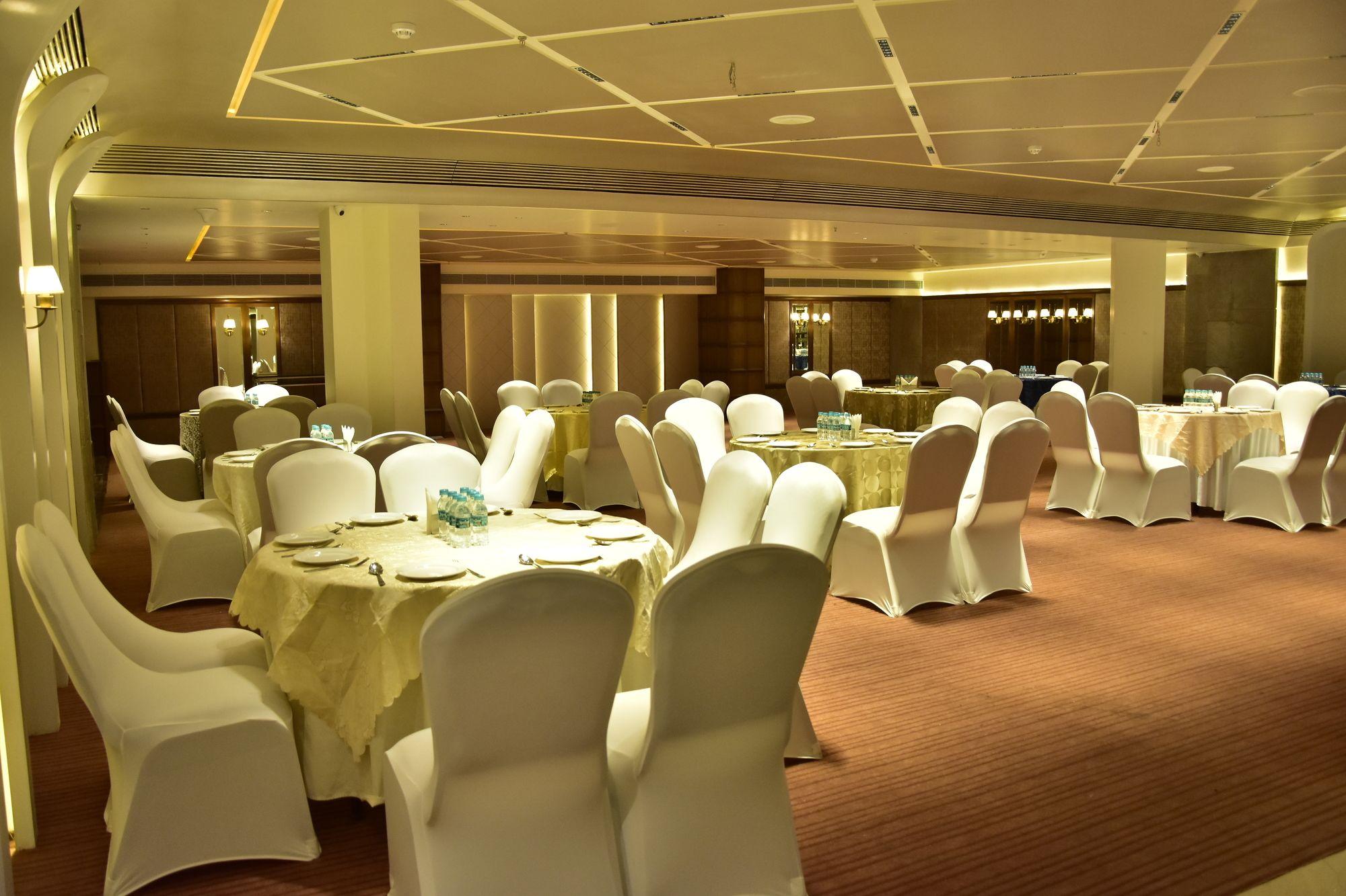 The Maya Hotel Jalandhar Dış mekan fotoğraf